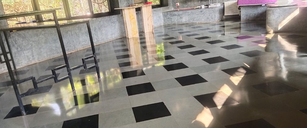 Chequerboard hall, wax finish — after cleaning by Filth Fighters